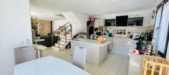 4 bedrooms House in Orgeval, France No. 119913 4