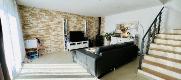 4 bedrooms House in Orgeval, France No. 119913 2