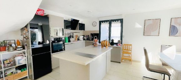 4 bedrooms House in Orgeval, France No. 119913 3