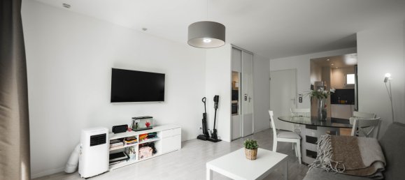 Dúplex de 2 dormitorios en Saint-Pierre-du-Perray, France No. 350618 4