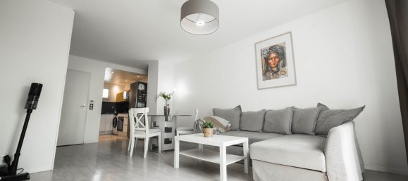 Dúplex de 2 dormitorios en Saint-Pierre-du-Perray, France No. 350618 2