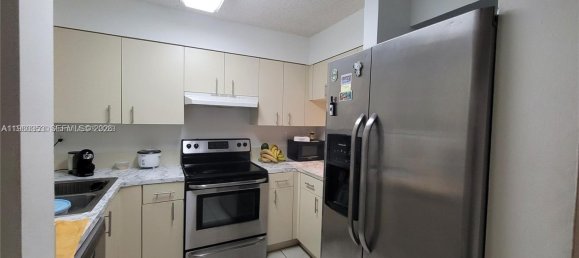 2 Schlafzimmer Gewerbliche Immobilien in Miami, USA, Nr. 614278 4