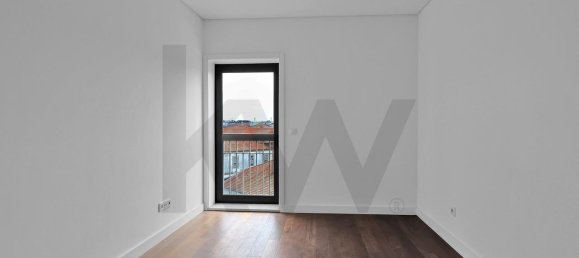 4 bedrooms Apartment in Porto, Portugal No. 78645 6
