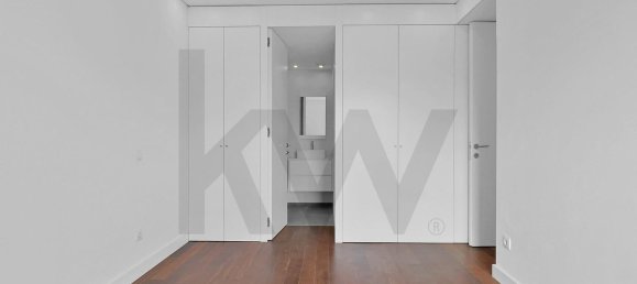 4 bedrooms Apartment in Porto, Portugal No. 78645 7