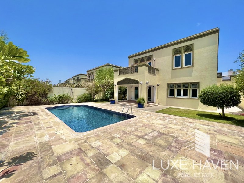 3 chambres Villa à Jumeirah Park, UAE No. 18924