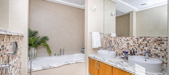 3 chambres Villa à Jumeirah Park, UAE No. 18924 10