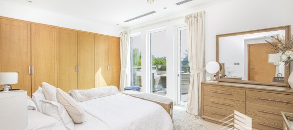 3 chambres Villa à Jumeirah Park, UAE No. 18924 8