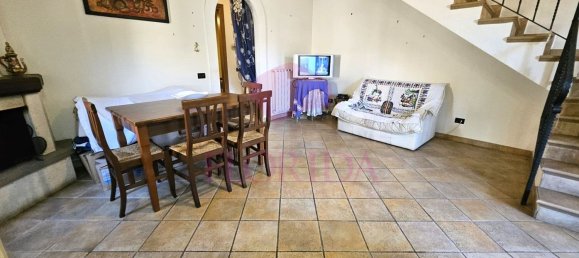 Casa de 4 habitaciónes en Ardea, Italy No. 307873 4