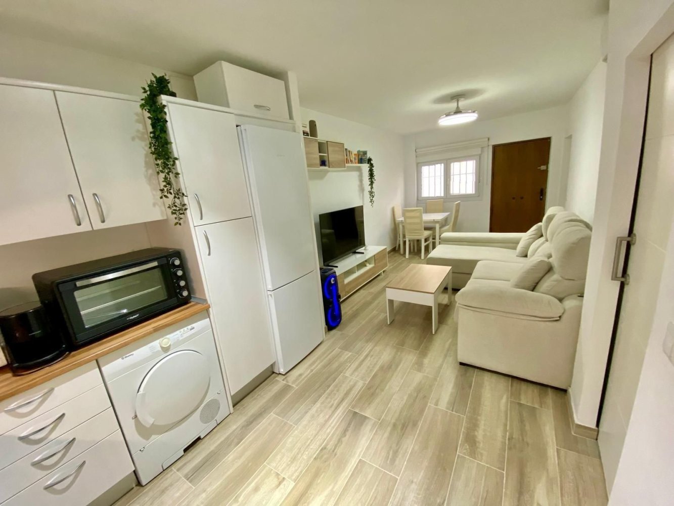 Квартира с 1 спальней в Эстепона, Испания № 215192