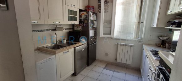3 Schlafzimmer Wohnung in Livorno, Italy, Nr. 381760 4