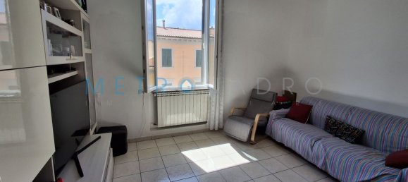 3 Schlafzimmer Wohnung in Livorno, Italy, Nr. 381760 2