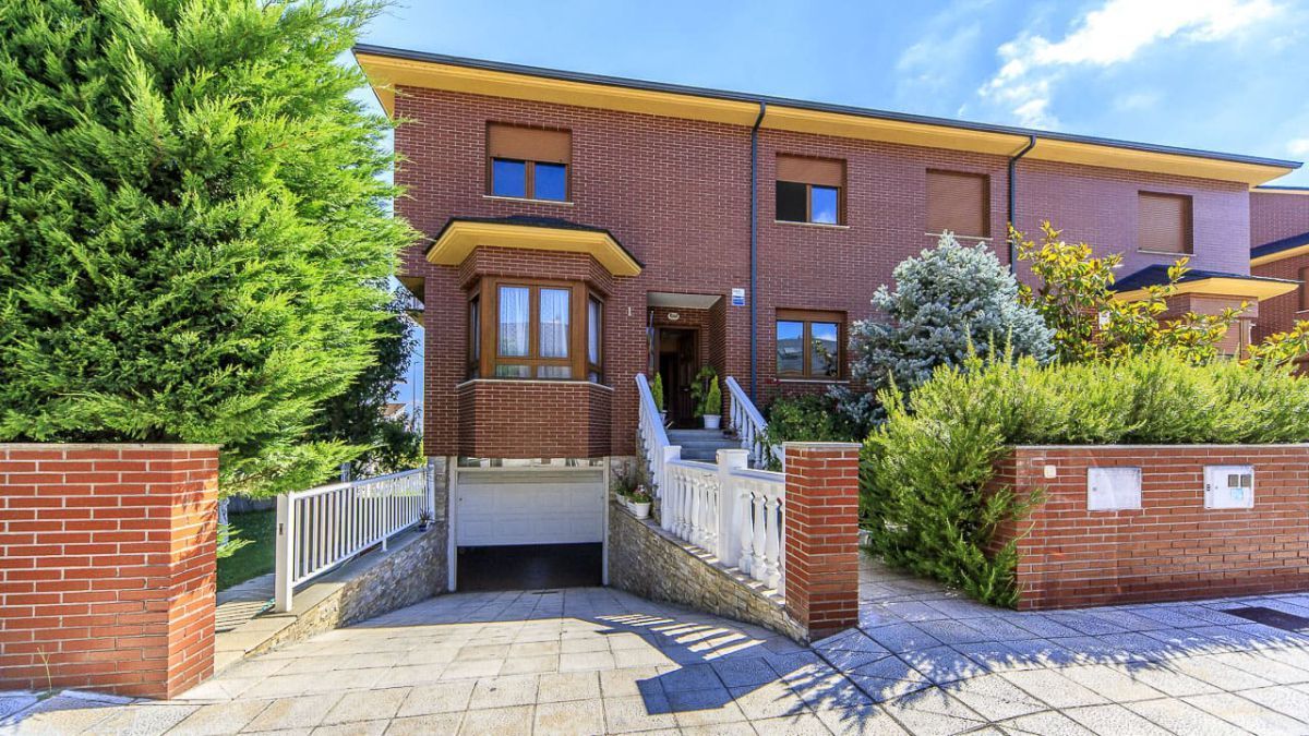 5 غرف نوم منزل في Valverde de la Virgen, Spain رقم 68334