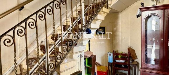 2 bedrooms Townhouse in Zurrieq, Malta No. 1660 6