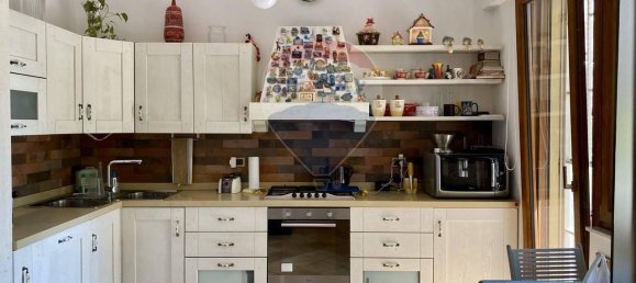 4 rooms Apartment in Palermo, Italy No. 232714 2