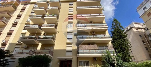 4 rooms Apartment in Palermo, Italy No. 232714 4