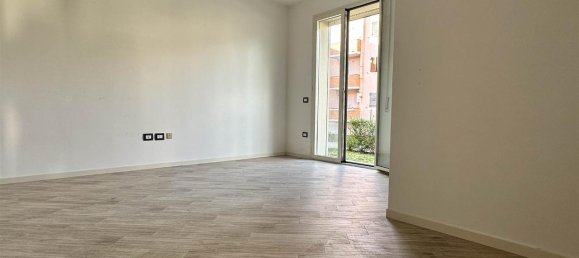 2 rooms Apartment in Roccastrada, Italy No. 39818 3