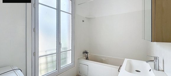 2 bedrooms Apartment in Courbevoie, France No. 176597 4