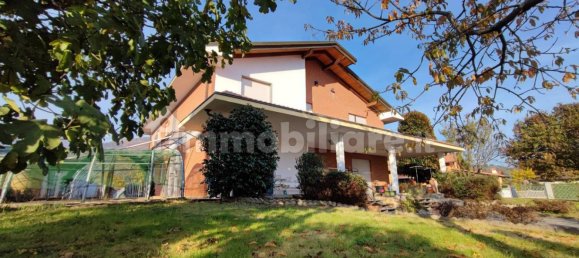 4 bedrooms Villa in Balangero, Italy No. 160842 2