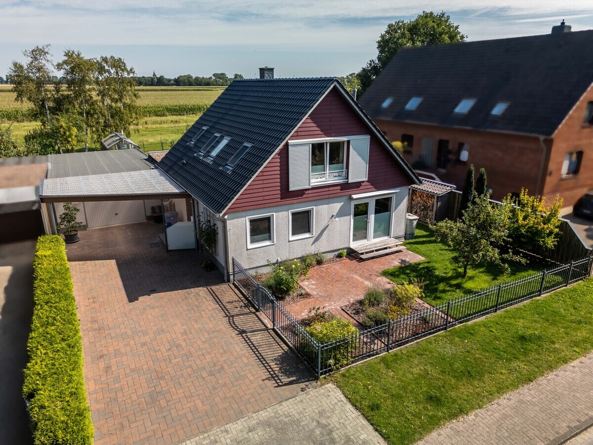 Дом с 4 комнатами в Cuxhaven, Германия № 362177