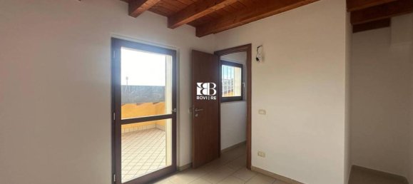 3 rooms Apartment in Rome, Italy No. 33164 7