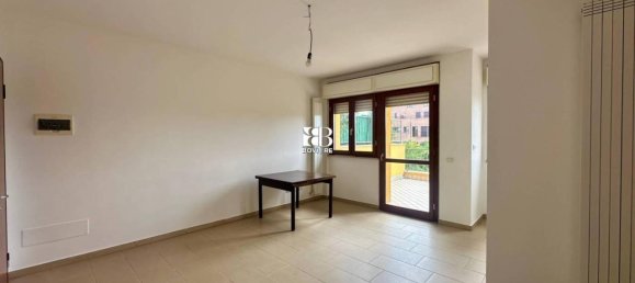 3 rooms Apartment in Rome, Italy No. 33164 5