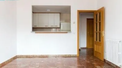 1 bedroom Apartment in Zaragoza, Spain No. 172468