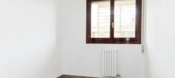 1 bedroom Apartment in Zaragoza, Spain No. 172468 9