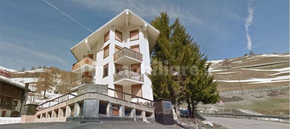 1 room Garage in Sestriere, Italy No. 9075 9