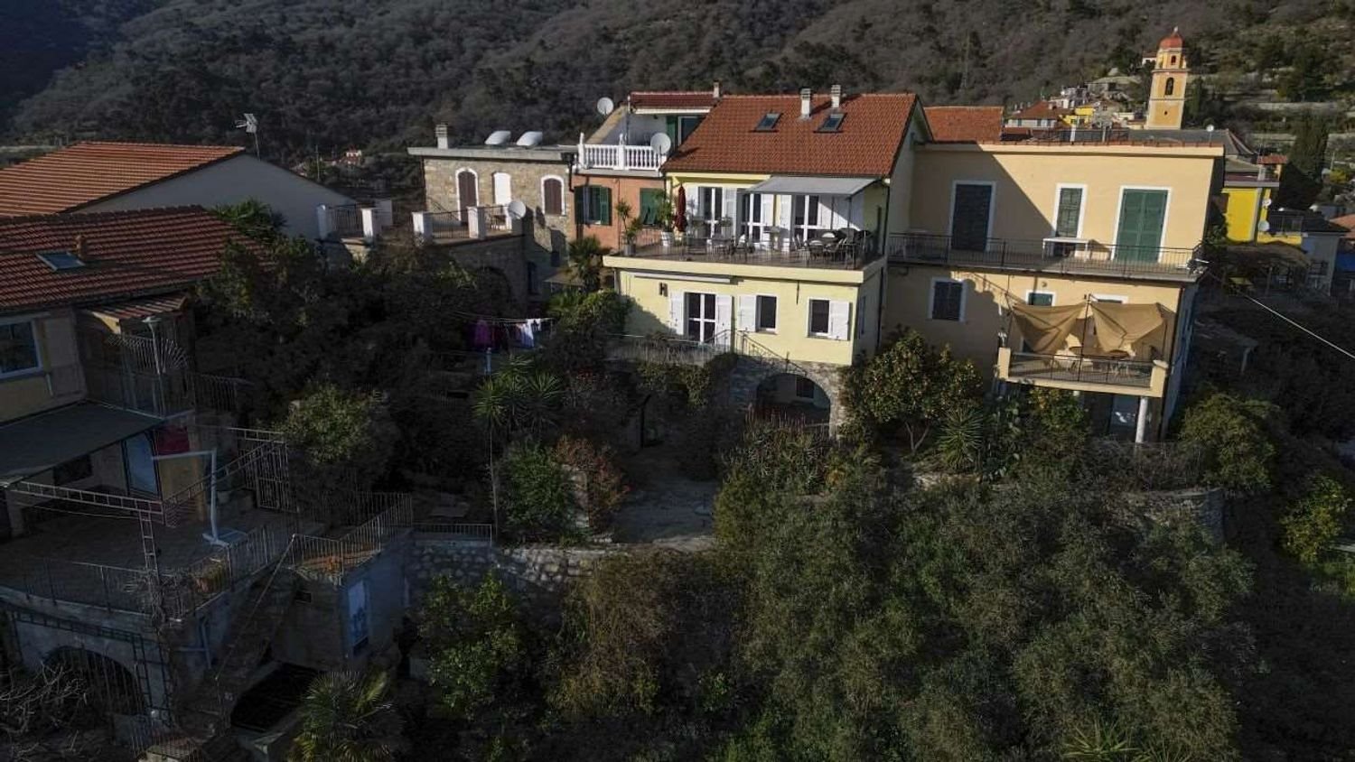 11 rooms House in Villa Faraldi, Italy No. 163494