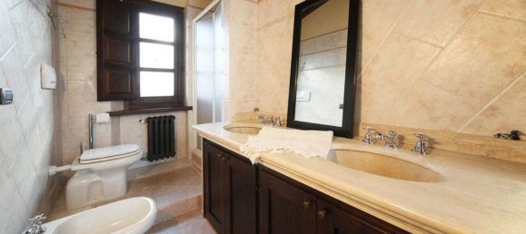 4 bedrooms Villa in Monsummano Terme, Italy No. 47001 31