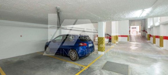 4 bedrooms Apartment in Granada, Spain No. 108816 35