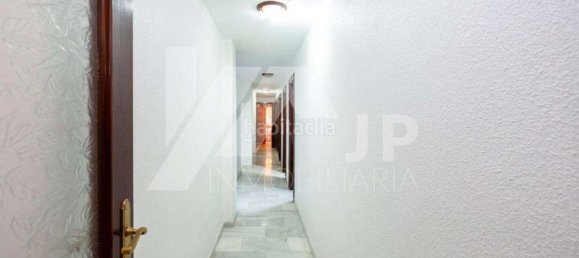 4 bedrooms Apartment in Granada, Spain No. 108816 19