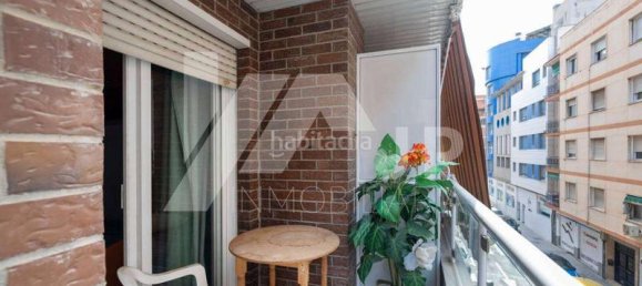 4 bedrooms Apartment in Granada, Spain No. 108816 2