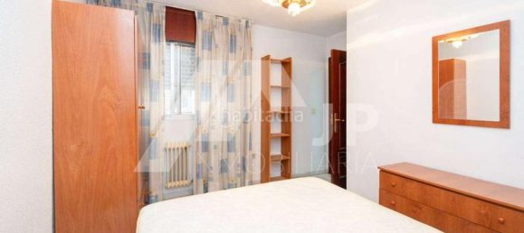 4 bedrooms Apartment in Granada, Spain No. 108816 8