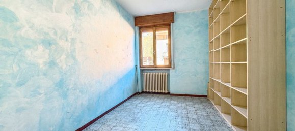 4 rooms Apartment in Gozzano, Italy No. 292321 9