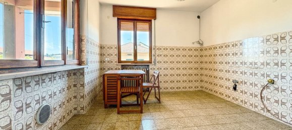 4 rooms Apartment in Gozzano, Italy No. 292321 4