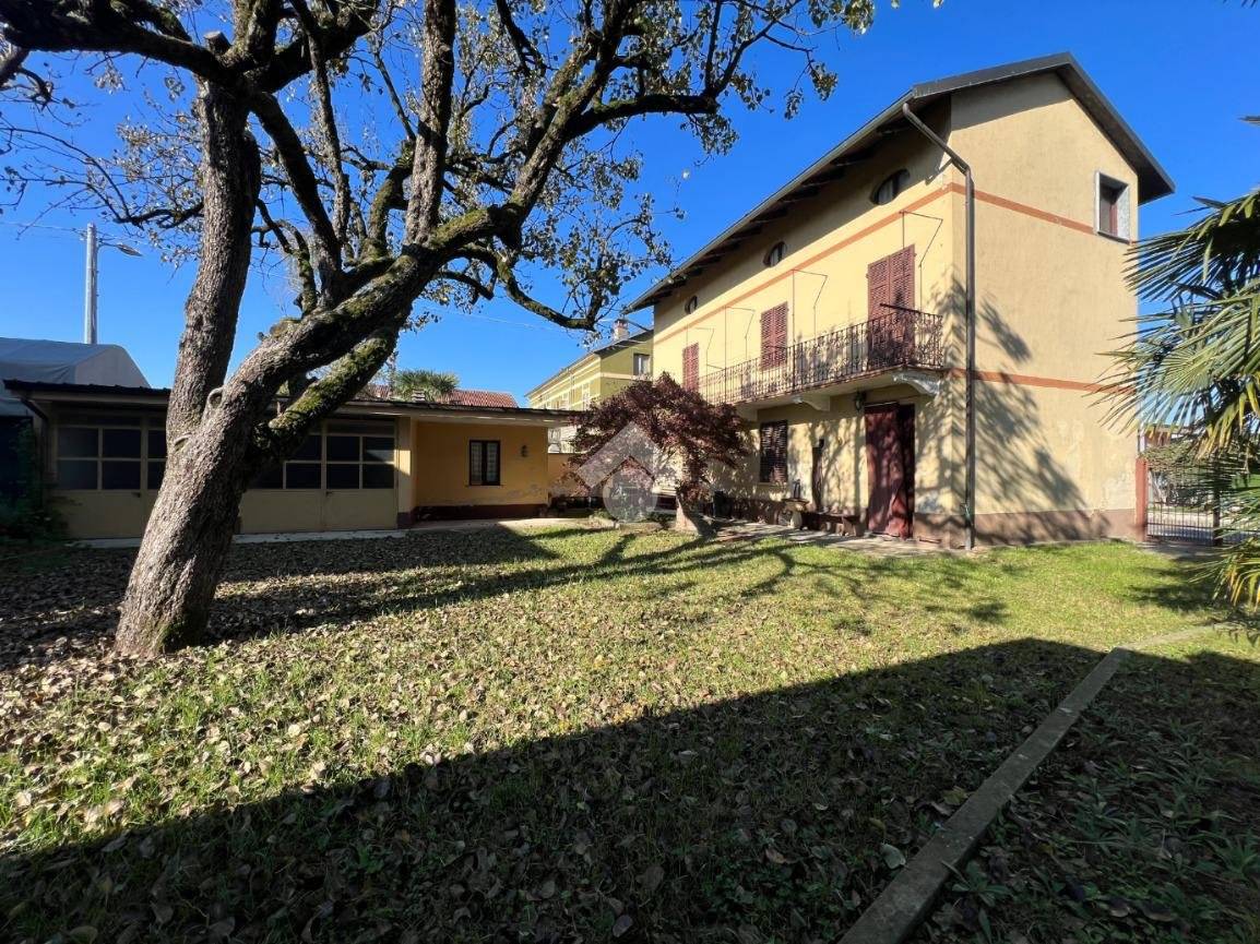 2 غرف نوم منزل في Vercelli, Italy رقم 128795