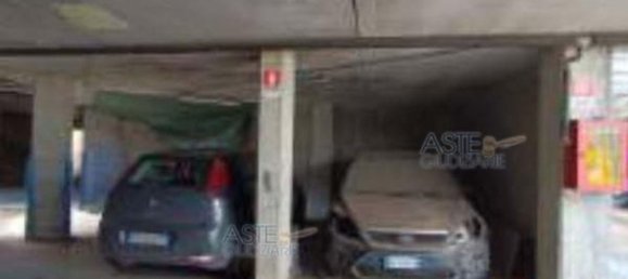 11 rooms House in Rome, Italy No. 191205 3