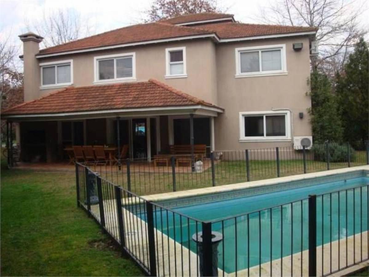 4 bedrooms House in Pilar, Argentina No. 100884