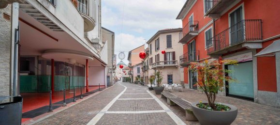 2غرفة شقة في Gallarate, Italy رقم 126148 16