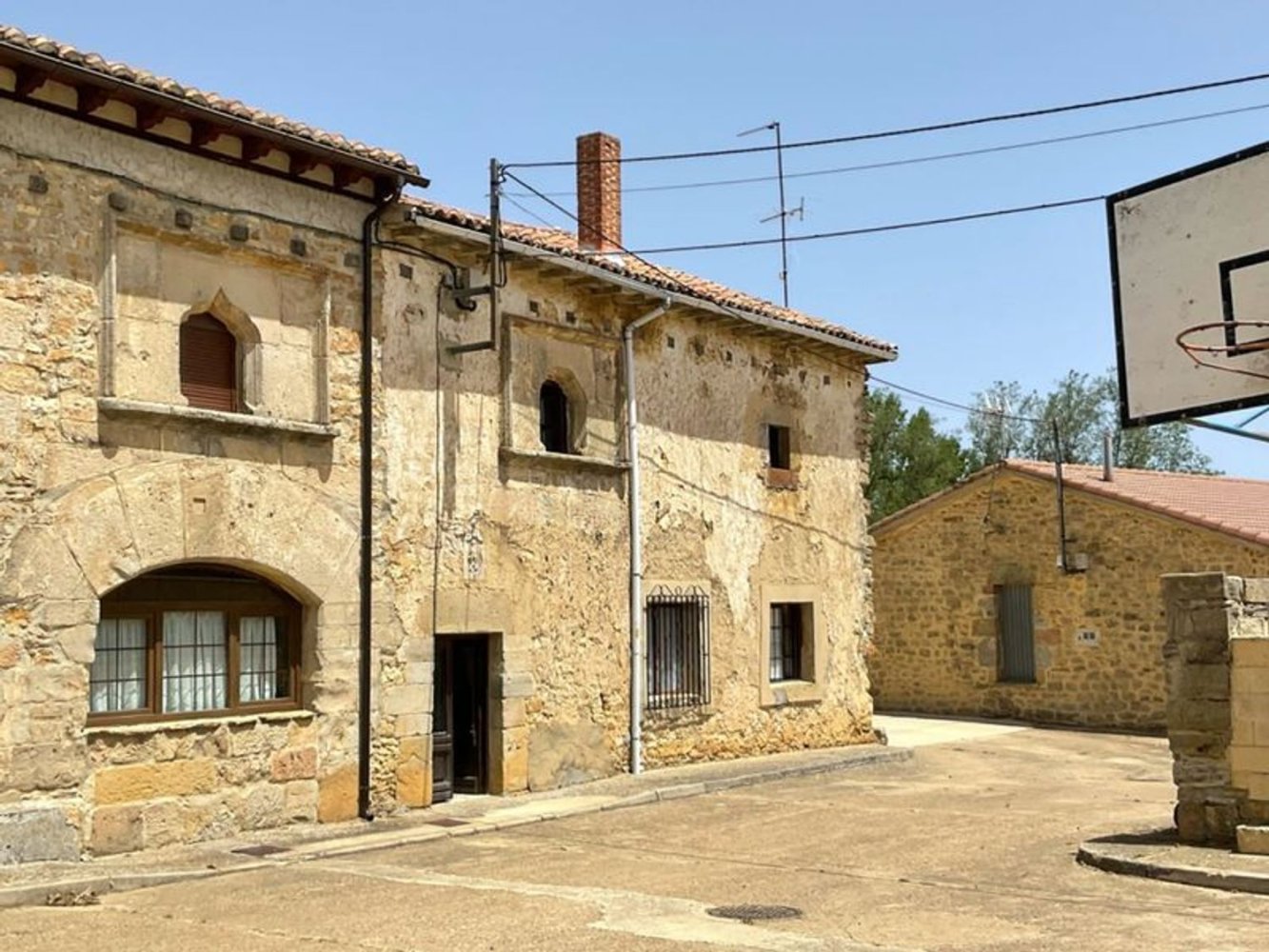Casa de 3 dormitorios en Aguilar de Campoo, Spain No. 27245