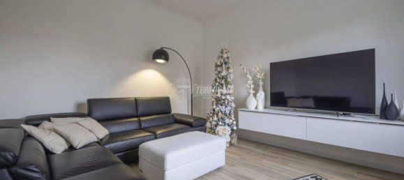 2 Schlafzimmer Wohnung in Senigallia, Italy, Nr. 217685 2