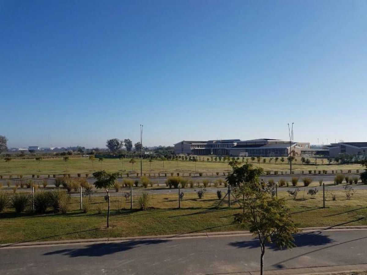 Casa T3 em Escobar, Argentina N.º 61472