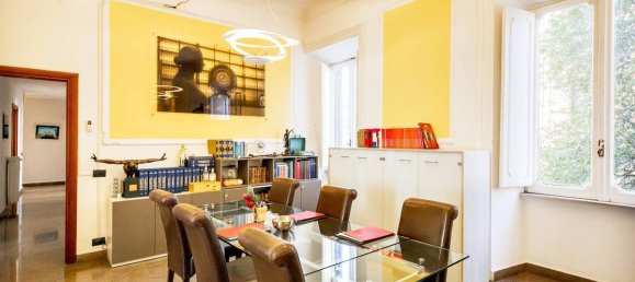 4 bedrooms Apartment in Rome, Italy No. 300260 2