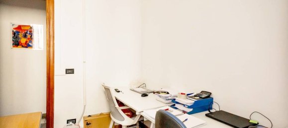 4 bedrooms Apartment in Rome, Italy No. 300260 29