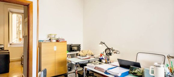 4 bedrooms Apartment in Rome, Italy No. 300260 18