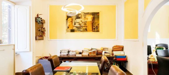 4 bedrooms Apartment in Rome, Italy No. 300260 8