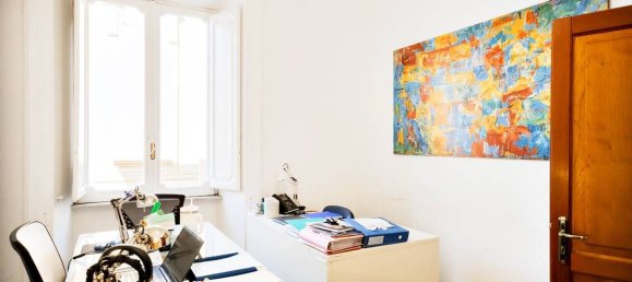 4 bedrooms Apartment in Rome, Italy No. 300260 16