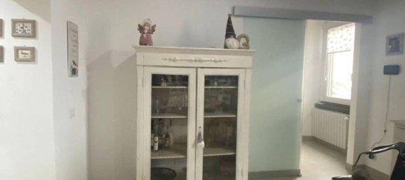 3 rooms Apartment in Viterbo, Italy No. 106744 8