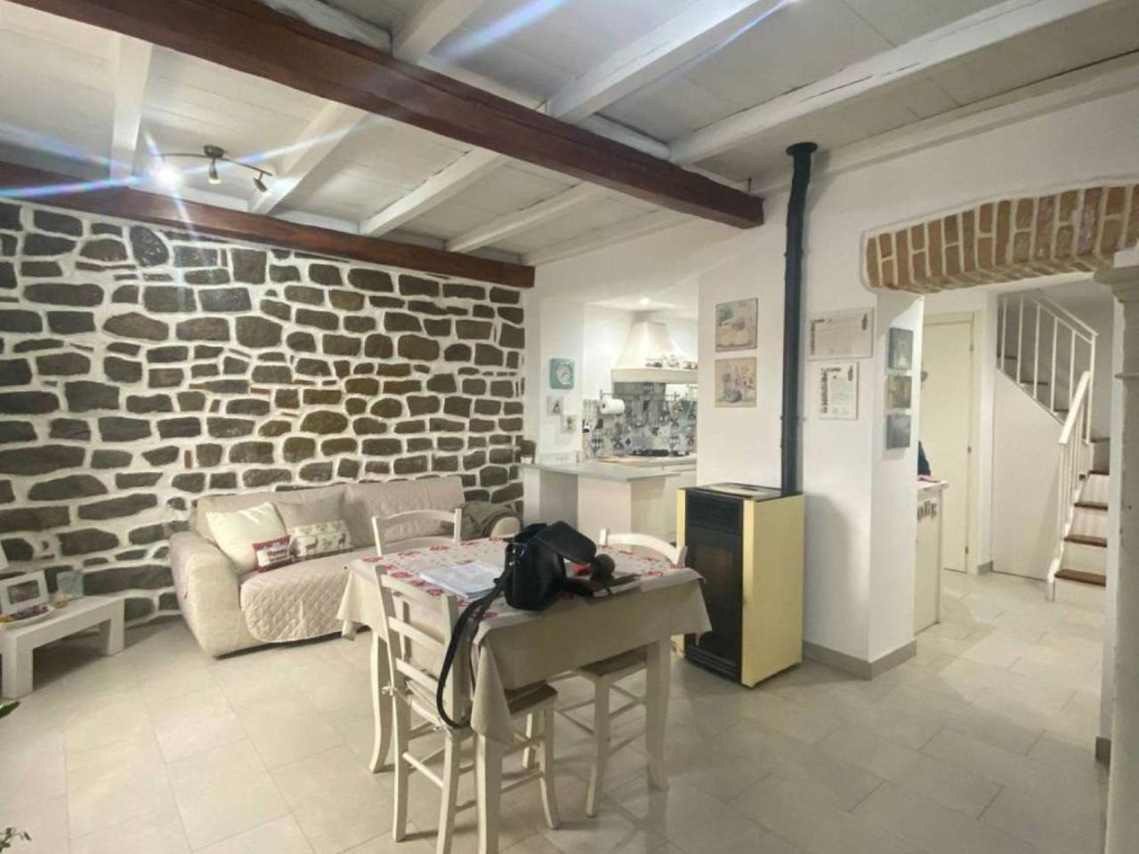 3 rooms Apartment in Viterbo, Italy No. 106744